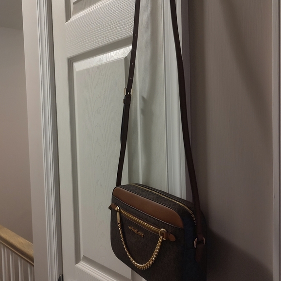 Michael Michael Kors  Crossbody Bag - Picture 3 of 6